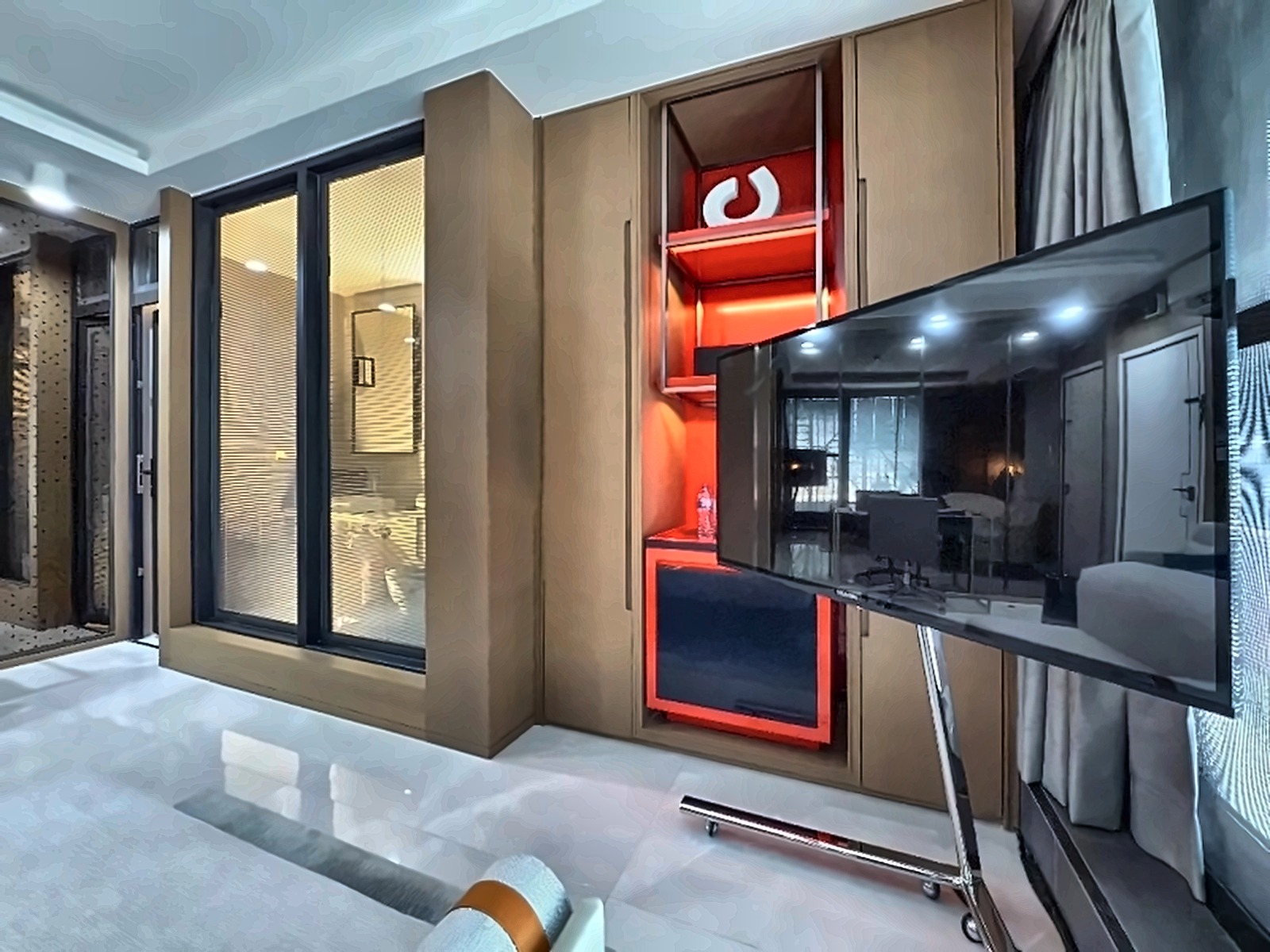 Four Seasons bespoke furniture